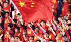 开云体育下载:足球报谈U16国足夺冠：进攻多点开花，防线短板造战术选择困境