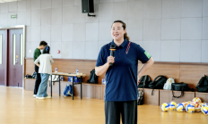 开云:女排奥运冠军宋妮娜：青少年保持身心健康才能走得更远